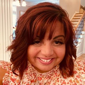 Meet your Posher, Nadine